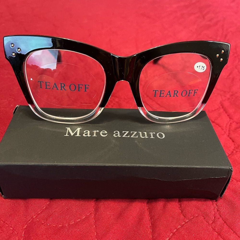 Mare Azzuro Oversized Reading glasses.